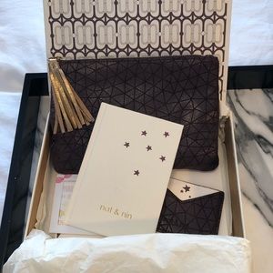 Nat & Nin gift box with clutch